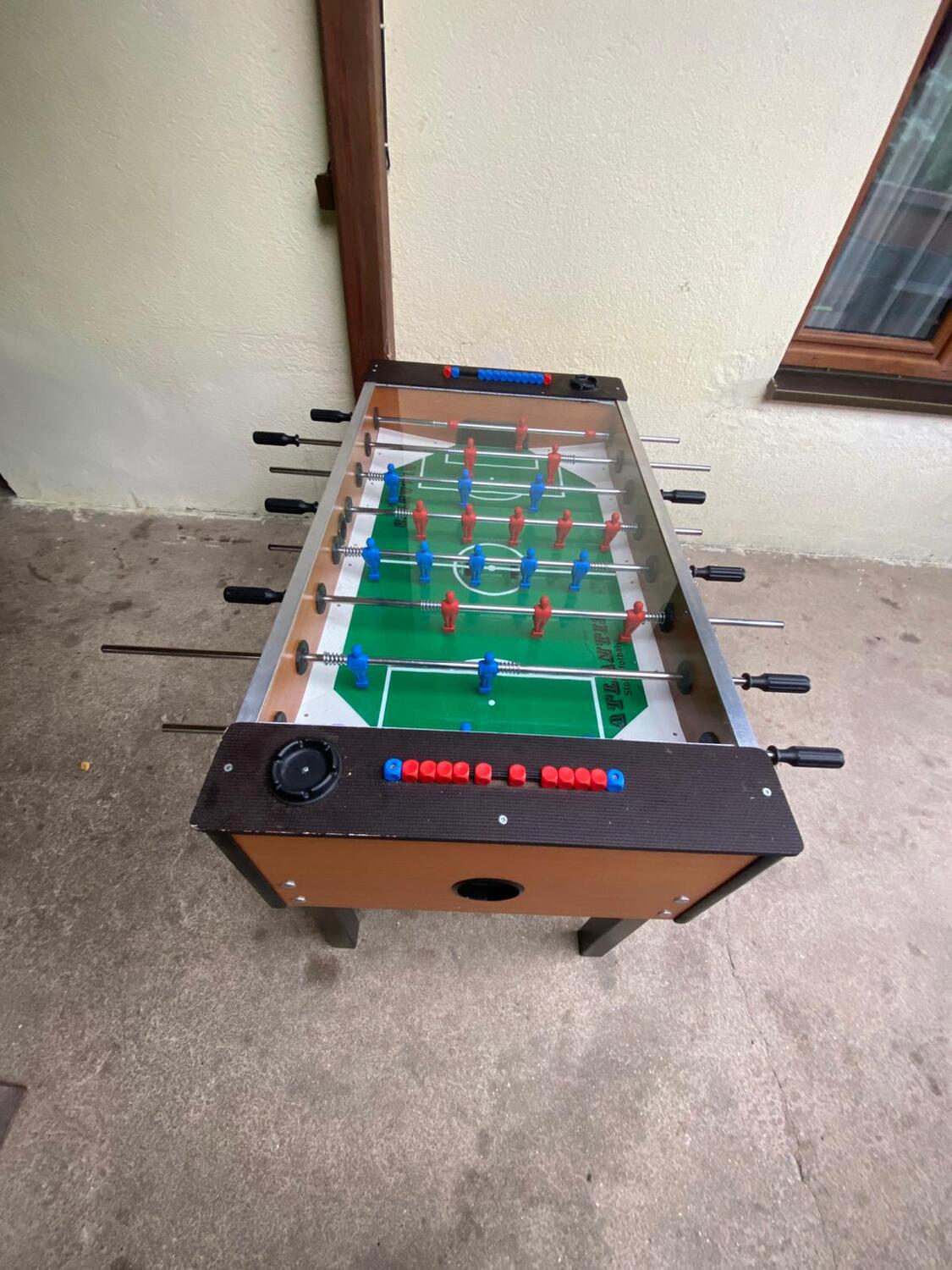Stolní fotbálek